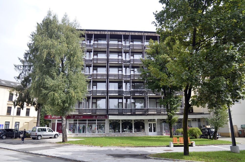 Grajski Dvor Radovljica Exterior foto